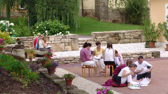 Yogatherapie Kleingruppenarbeit draußen